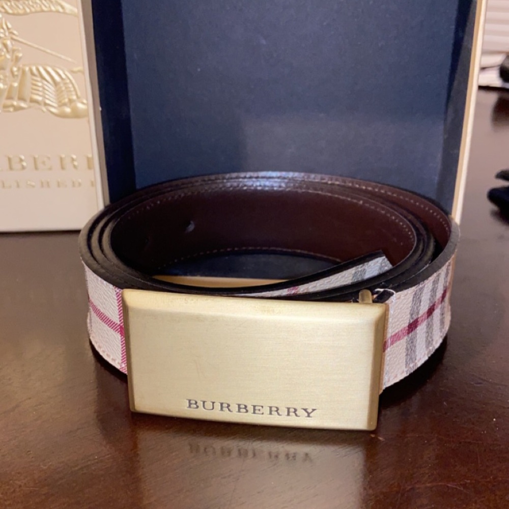Brand NEW BURBERRY Men’s beige buckle Belt